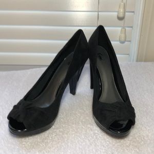 NEW Fioni faux suede black heels